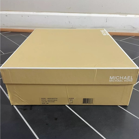 Michael By Michael Kors Haya Bootie Suede DK Dune Haircalf Boot 8 original box - Picture 9 of 10